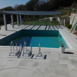 Fourniture et pose de liner pour piscine : choix de matériaux et processus d'installation Blagnac